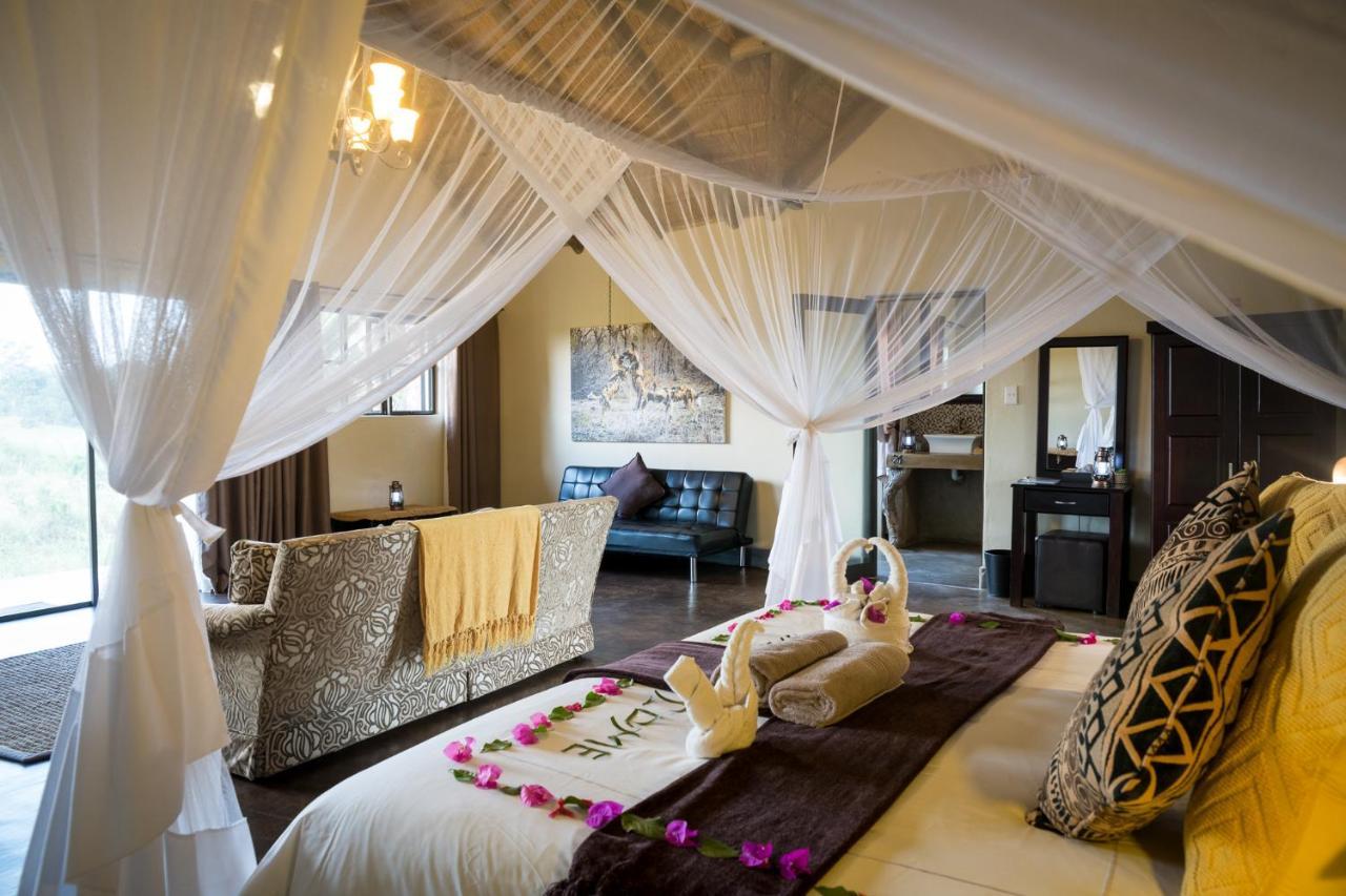 Umkumbe Safari Lodge Riverside Skukuza Bagian luar foto