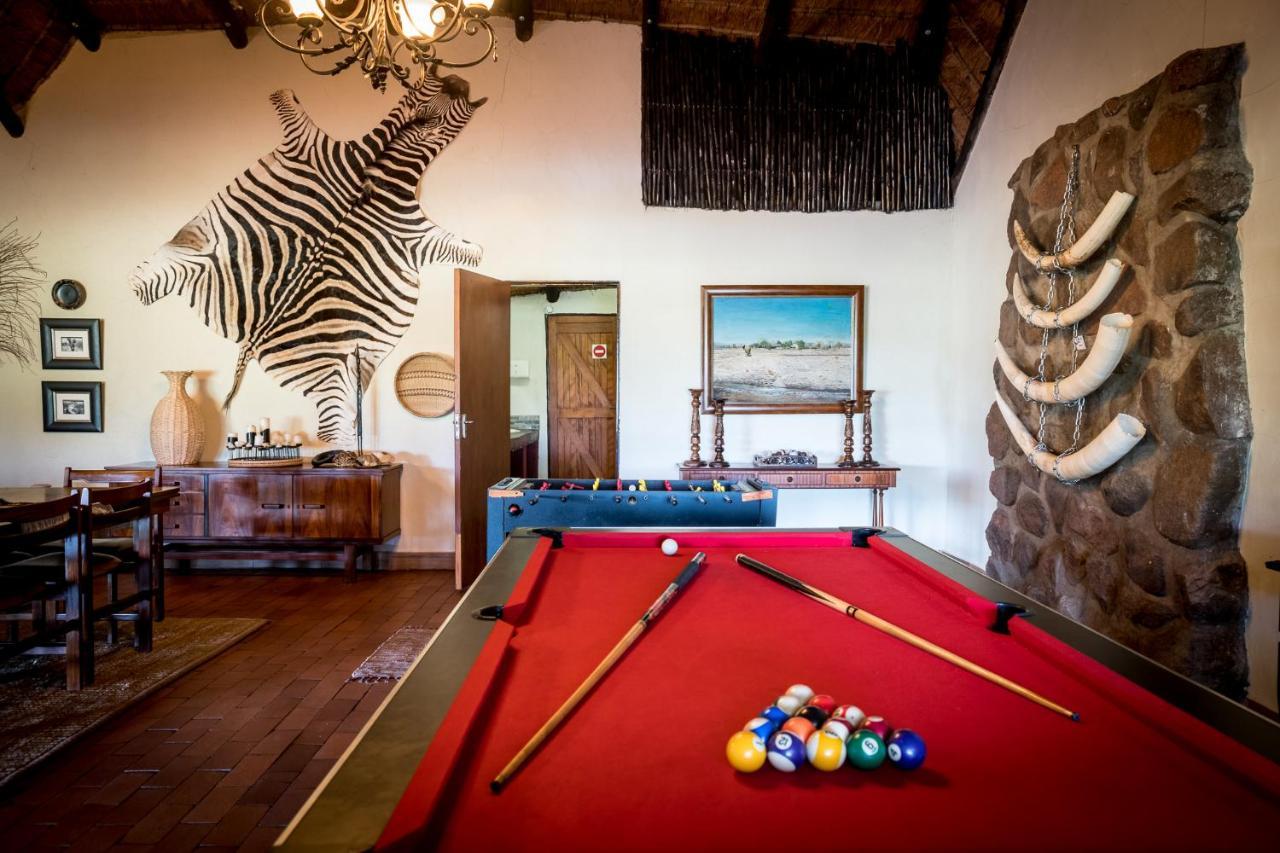 Umkumbe Safari Lodge Riverside Skukuza Bagian luar foto