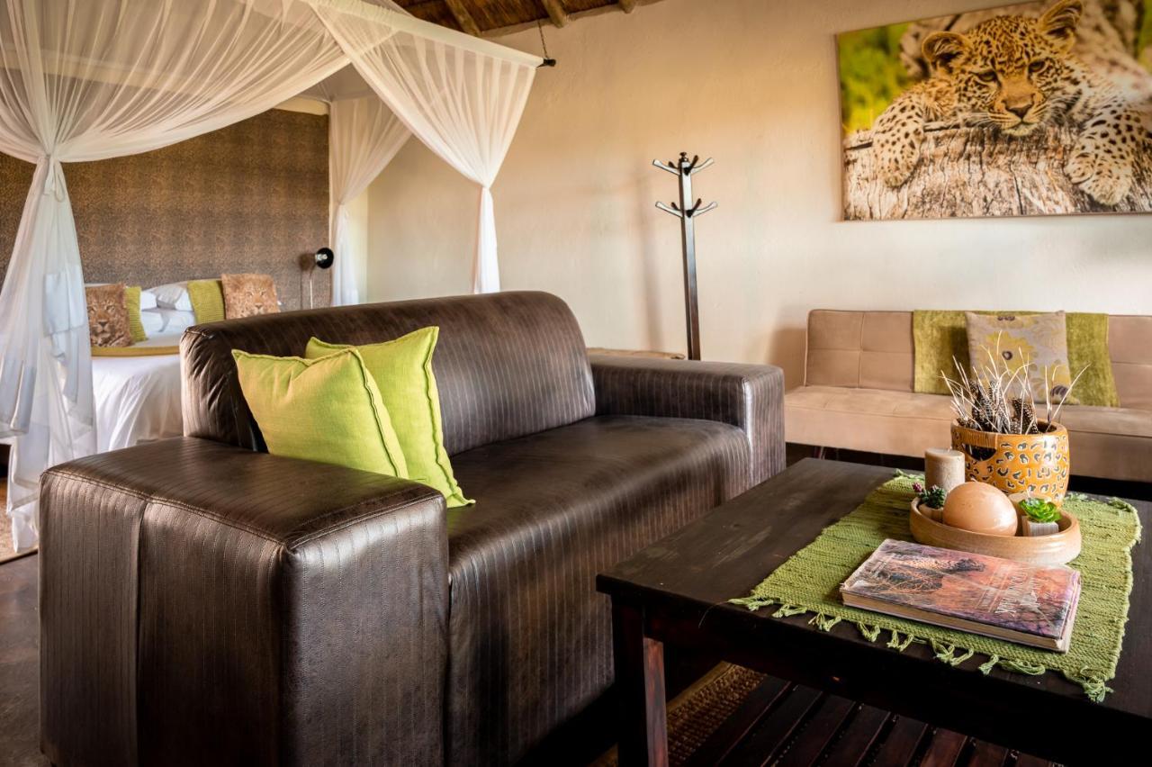 Umkumbe Safari Lodge Riverside Skukuza Bagian luar foto